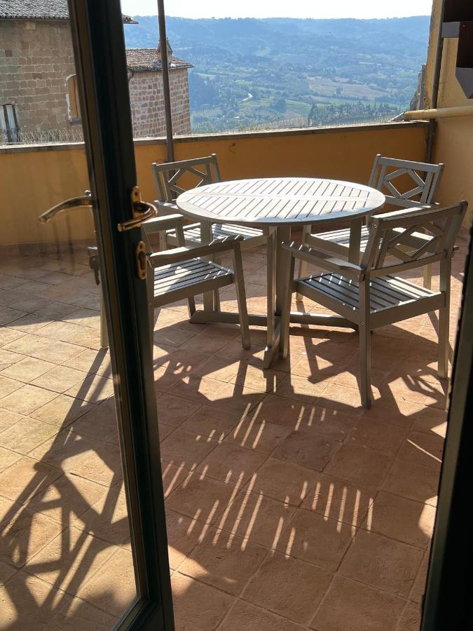 Appartamento Con Terrazzo 오르비에토 외부 사진